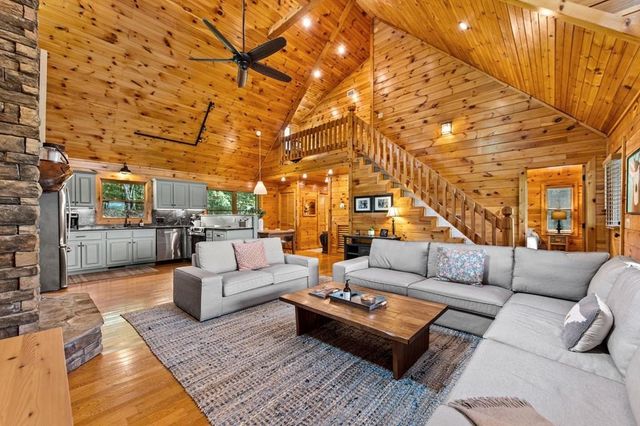 185 Austin Mountain Road, Copperhill, TN 37317