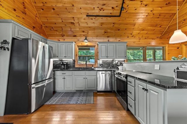 185 Austin Mountain Road, Copperhill, TN 37317