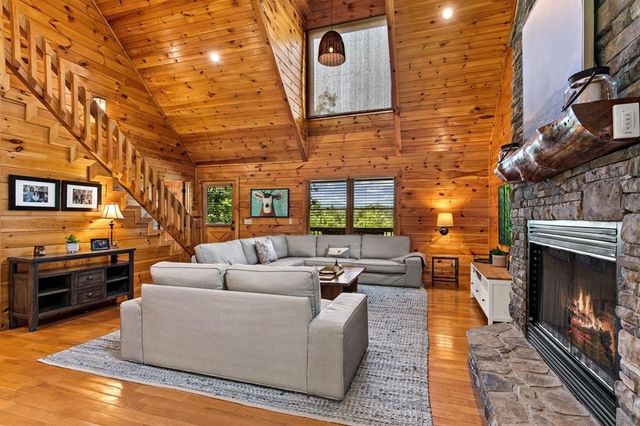 185 Austin Mountain Road, Copperhill, TN 37317