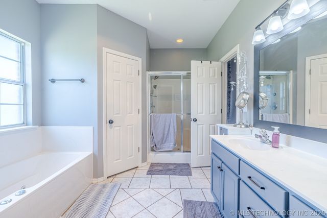19822 E 38th Place S, Broken Arrow, OK 74014