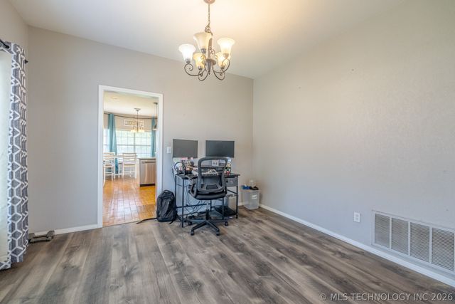 19822 E 38th Place S, Broken Arrow, OK 74014