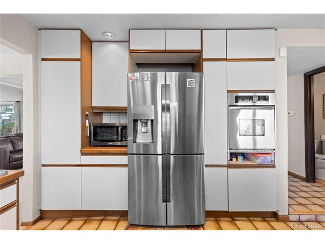 3704 S Mission Pkwy, Aurora, CO 80013