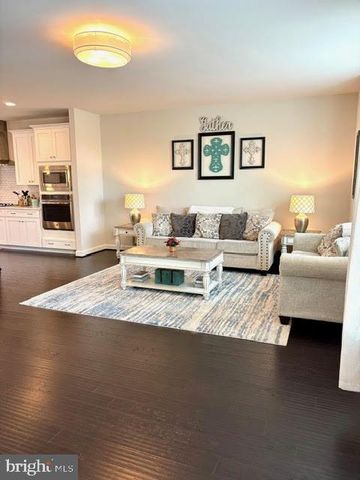 22341 TRAILVIEW CROSSING TER, Ashburn, VA 20148
