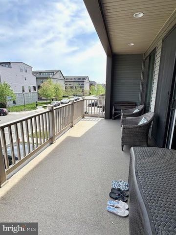22341 TRAILVIEW CROSSING TER, Ashburn, VA 20148