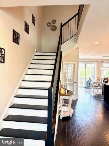 22341 TRAILVIEW CROSSING TER, Ashburn, VA 20148
