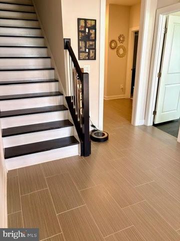 22341 TRAILVIEW CROSSING TER, Ashburn, VA 20148
