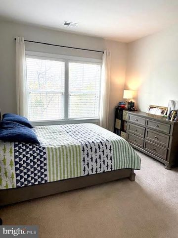 22341 TRAILVIEW CROSSING TER, Ashburn, VA 20148