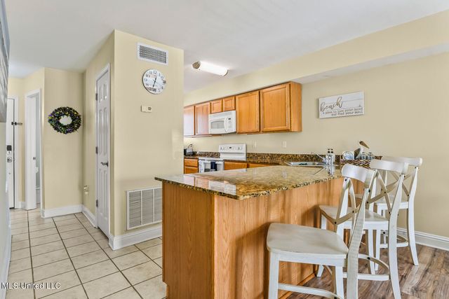 1664 Beach Boulevard, 65, Biloxi, MS 39531