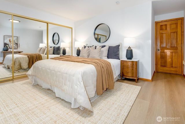 3733 221st Avenue SE, Sammamish, WA 98075