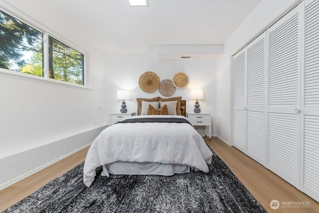 3733 221st Avenue SE, Sammamish, WA 98075