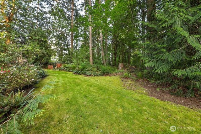 3733 221st Avenue SE, Sammamish, WA 98075