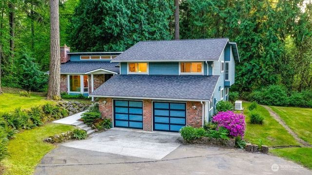 3733 221st Avenue SE, Sammamish, WA 98075