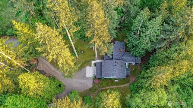 3733 221st Avenue SE, Sammamish, WA 98075