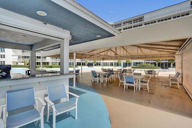 3546 S Ocean Boulevard 327, South Palm Beach, FL 33480