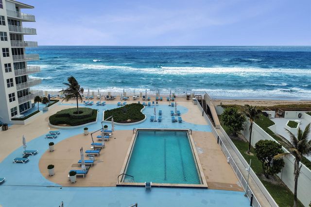 3546 S Ocean Boulevard 327, South Palm Beach, FL 33480
