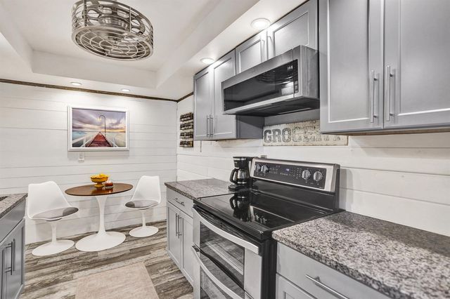 3546 S Ocean Boulevard 327, South Palm Beach, FL 33480