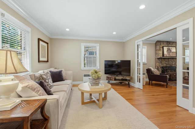 87 Bolton Avenue, White Plains, NY 10605