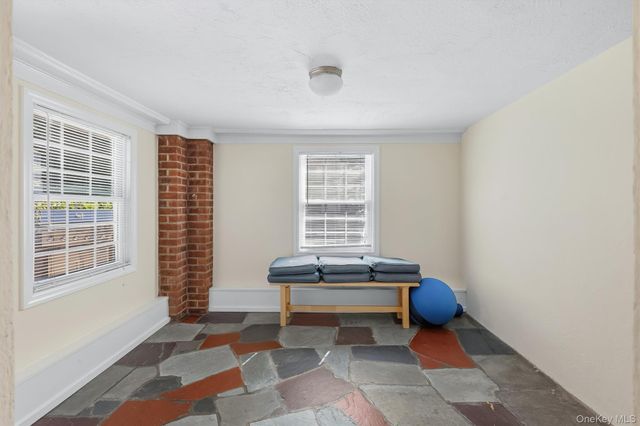 87 Bolton Avenue, White Plains, NY 10605
