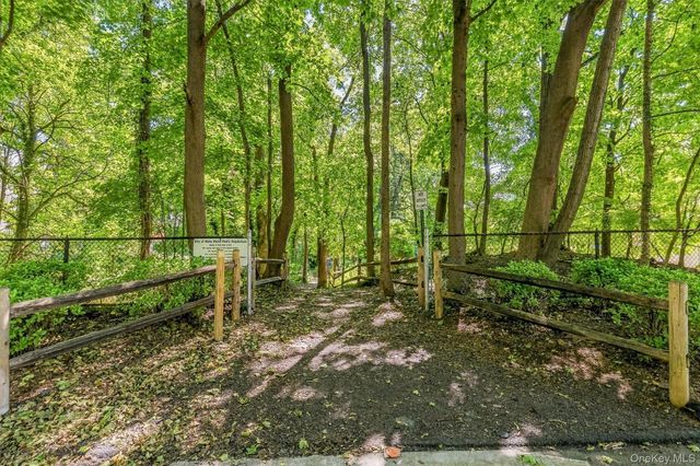 87 Bolton Avenue, White Plains, NY 10605