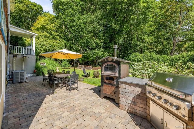 87 Bolton Avenue, White Plains, NY 10605