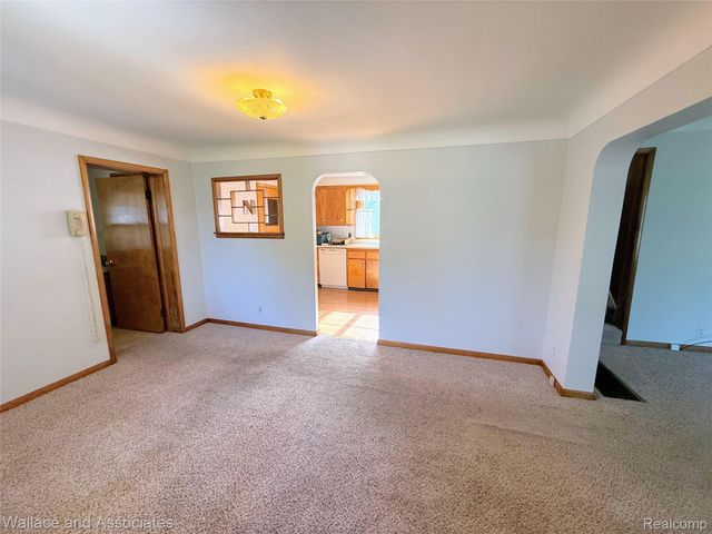 131 W Sanborn Avenue, Croswell, MI 48422