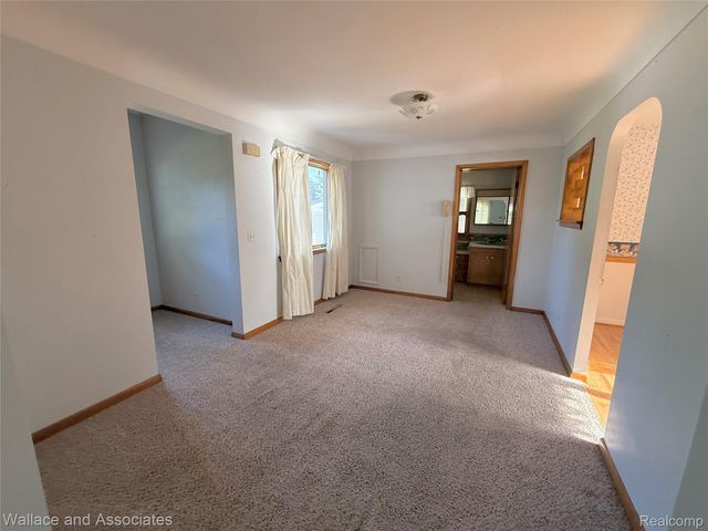 131 W Sanborn Avenue, Croswell, MI 48422