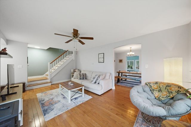 389 S Westgate Road, Des Plaines, IL 60016