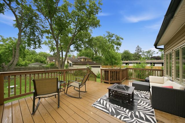 389 S Westgate Road, Des Plaines, IL 60016