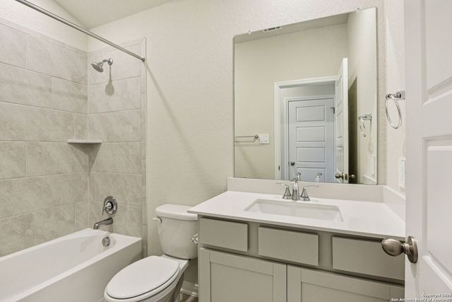 10242 King Robert, San Antonio, TX 78239