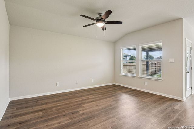 10242 King Robert, San Antonio, TX 78239