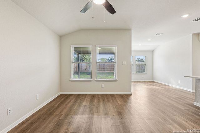 10242 King Robert, San Antonio, TX 78239