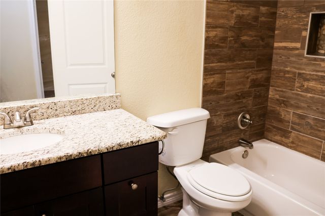 2701 Easter Avenue, Dallas, TX 75216
