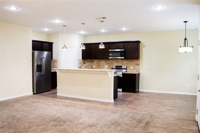 2701 Easter Avenue, Dallas, TX 75216