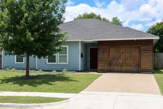 2701 Easter Avenue, Dallas, TX 75216