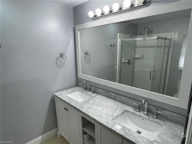 1225 SW 32nd TER, Cape Coral, FL 33914