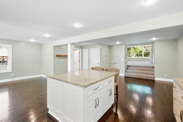 709 S Cedar Road, New Lenox, IL 60451