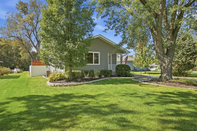 709 S Cedar Road, New Lenox, IL 60451