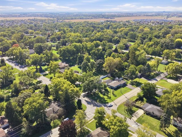 709 S Cedar Road, New Lenox, IL 60451