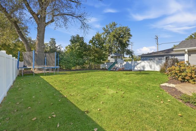 709 S Cedar Road, New Lenox, IL 60451
