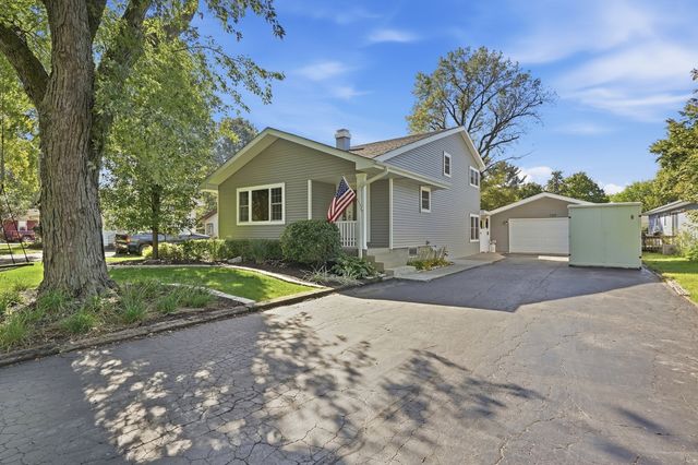 709 S Cedar Road, New Lenox, IL 60451