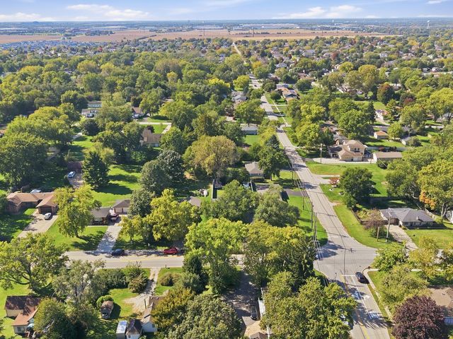 709 S Cedar Road, New Lenox, IL 60451