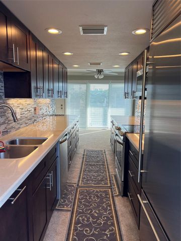 1015 SE 15th St 6D, Fort Lauderdale, FL 33316