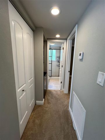 1015 SE 15th St 6D, Fort Lauderdale, FL 33316