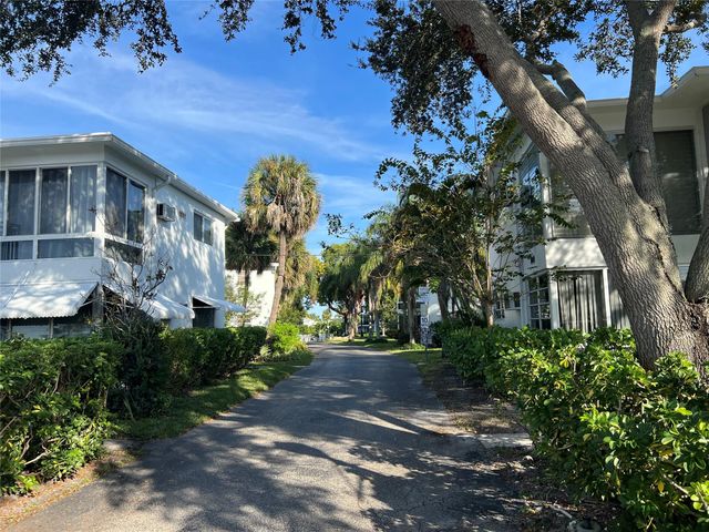 1015 SE 15th St 6D, Fort Lauderdale, FL 33316