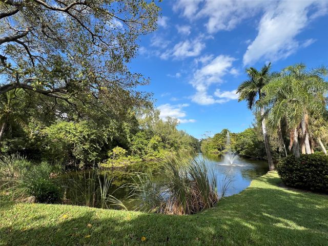 1015 SE 15th St 6D, Fort Lauderdale, FL 33316