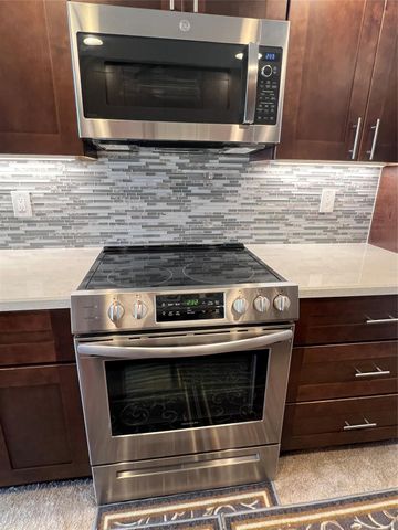 1015 SE 15th St 6D, Fort Lauderdale, FL 33316