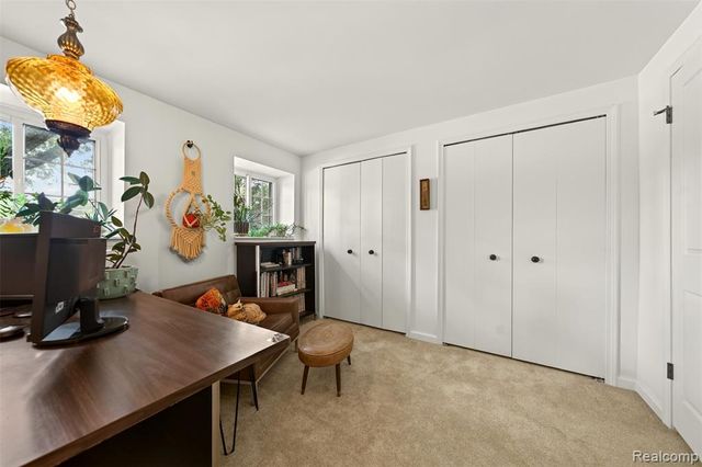 37050 W Aragona Drive 23, Clinton Township, MI 48036