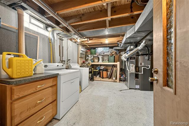 37050 W Aragona Drive 23, Clinton Township, MI 48036