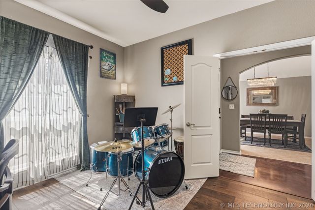 19835 E Redbud Drive, Owasso, OK 74055