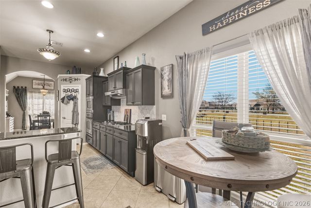 19835 E Redbud Drive, Owasso, OK 74055